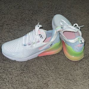 Nike Air 270 Kids Youth Girls White Arctic Punch Shoes - NEW WITHOUT BOX size 7Y